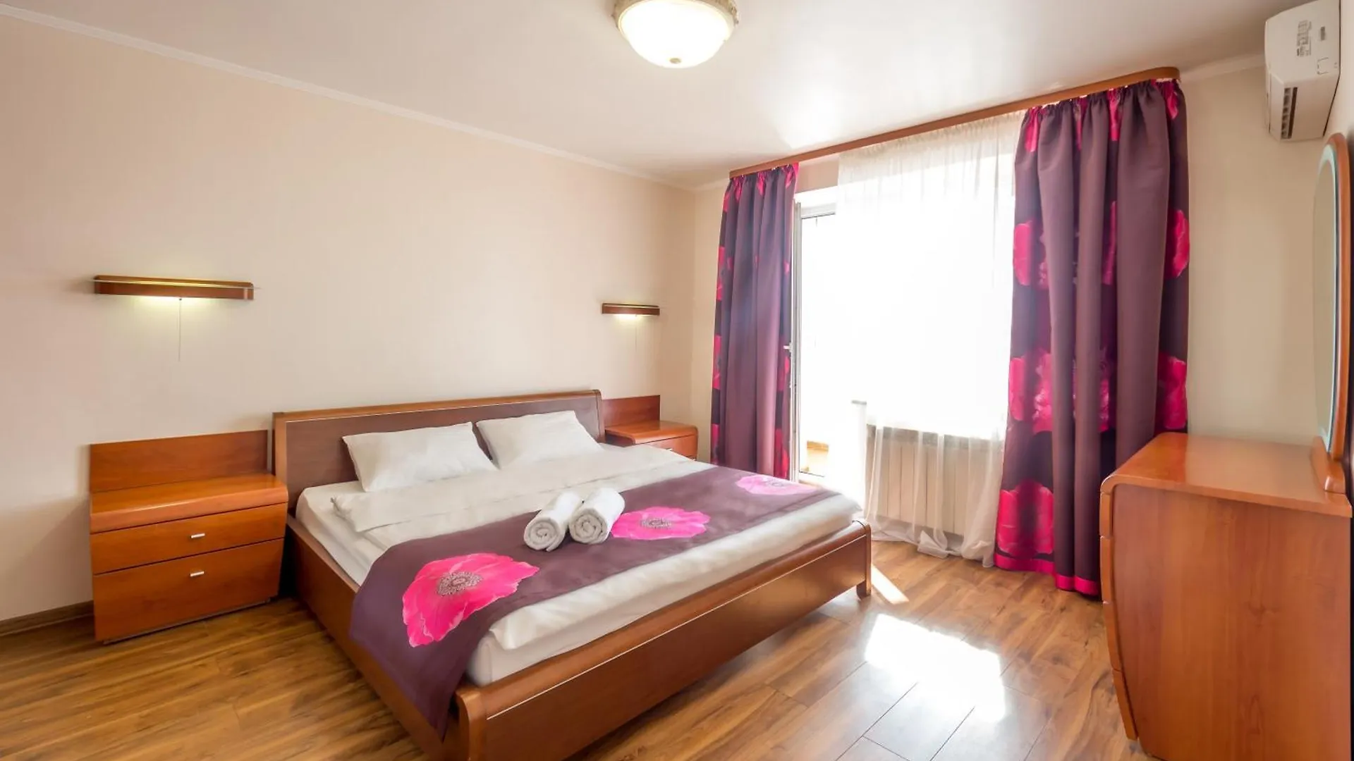 Cheap Apartments Киев 0*,  Украина